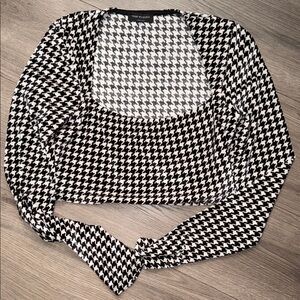 Naked Wardrobe Black and White Houndstooth Crop Top